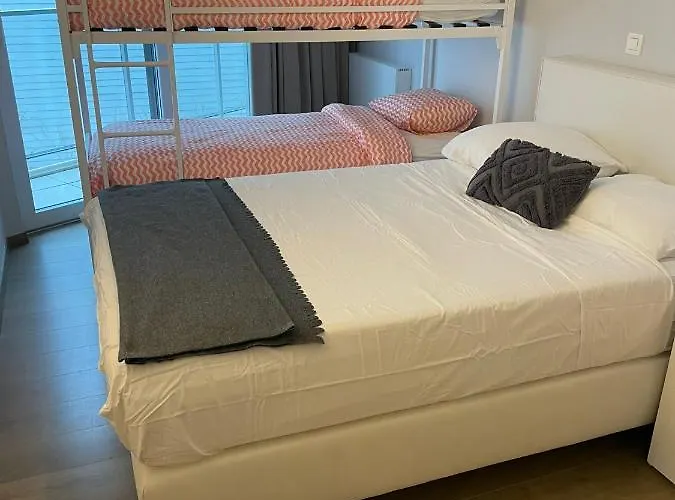 - Gratis Garage - Topligging * Ostenda